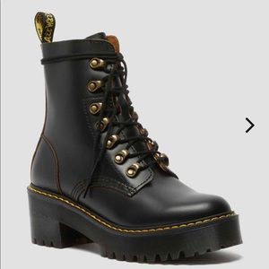 DR. MARTENS LEONA WOMEN'S VINTAGE SMOOTH LEATHER HEELED BOOTS